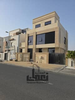 فيلا للبيع فى حوشى بمساحة 3150قدم 6غرف نوم ماستر تملك حر للعرب السعر 2700000درهم