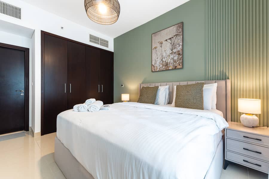 8 Bed 3. jpg