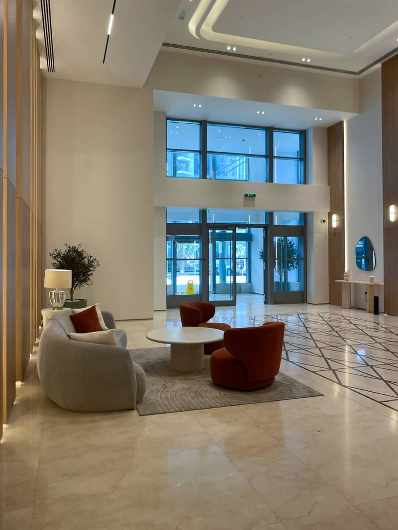 28 Reception Area 5. jpg