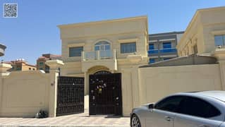 فيلا جميلة مكونة من 5 غرف نوم متاحة للإيجار في منطقة ajman