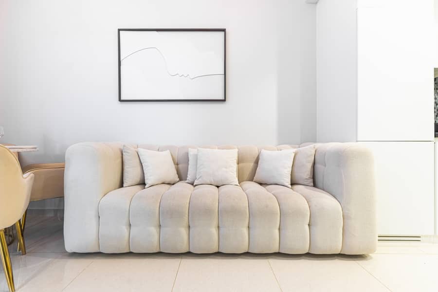 4 Sofa 1. jpg