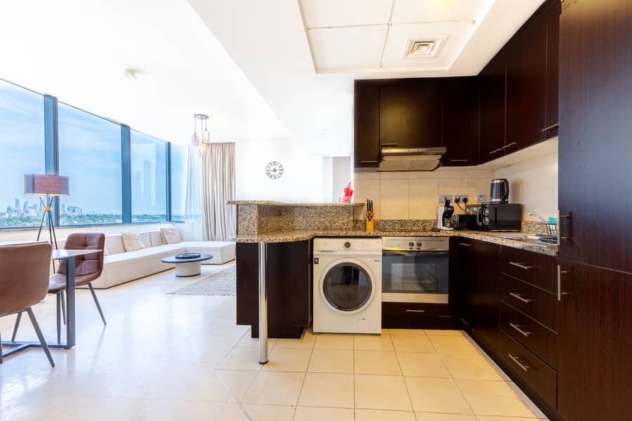 4 Kitchen 1. jpg