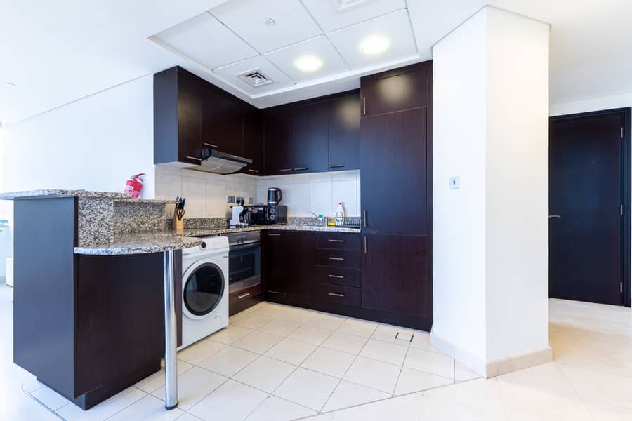 5 Kitchen 2. jpg