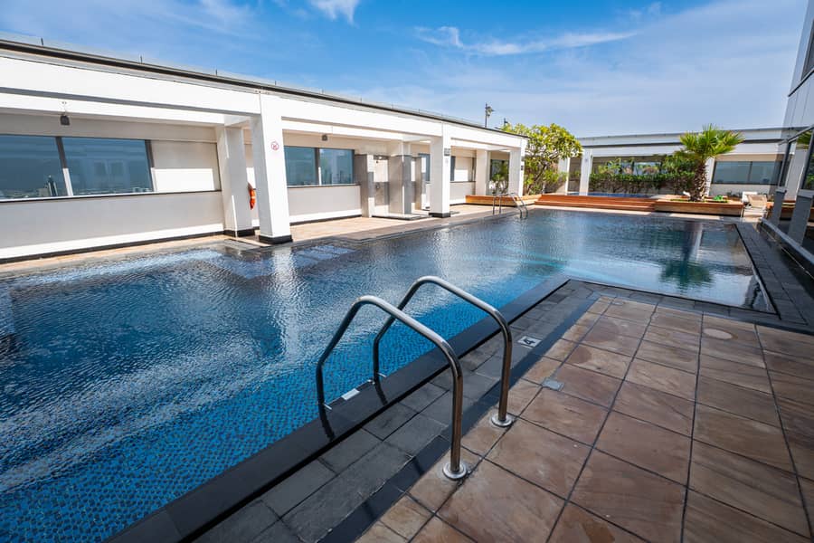21 Swimming Pool 2. jpg