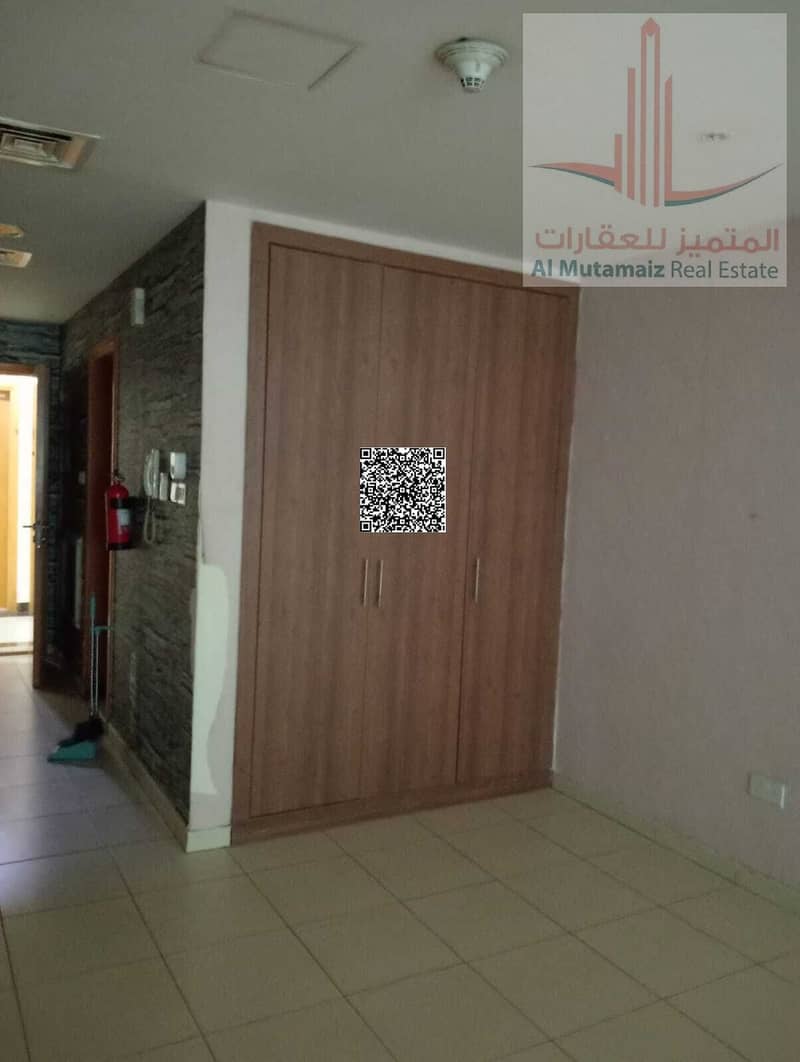 3 4f8aba74-6c69-4c7d-95da-1efd131fcb80. jpg