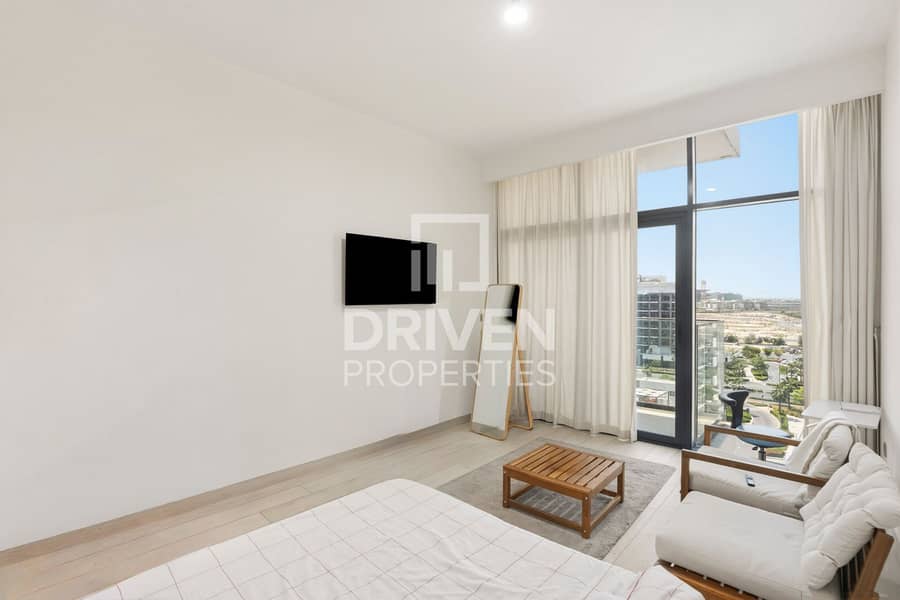 Vacant | Modern Layout | Well Maintained Vacant | Modern Layout | Well Maintained