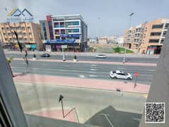 فرصة سكنية مميزة: شقة فاخرة على شارع الشيخ عمار، 2 غرف نوم، 3 حمامات، بسعر مغري! استمتع بالراحة والهدوء!