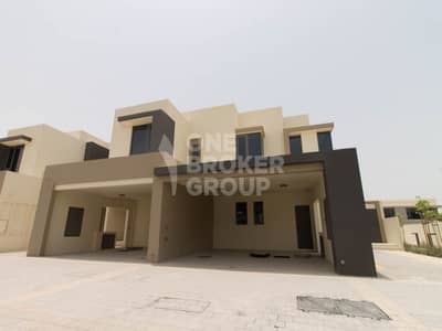 Ty 2M I 3BR I Single Row I Top Location I Vacant Ty 2M I 3BR I Single Row I Top Location I Vacant