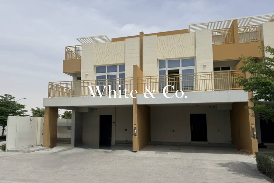 Vacant | 3 Bed | Close to Park and Pool Vacant | 3 Bed | Close to Park and Pool