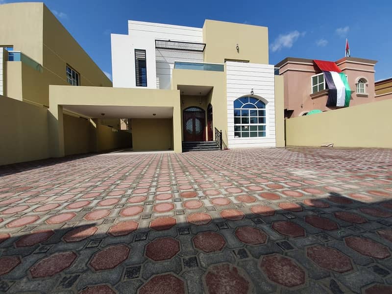 For sale European villa in exchange for schools a large building area and a negotiable price