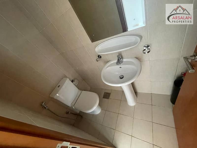 8 1d88c4d7-91a3-4811-ad7f-fae698e5fbcd. jpg