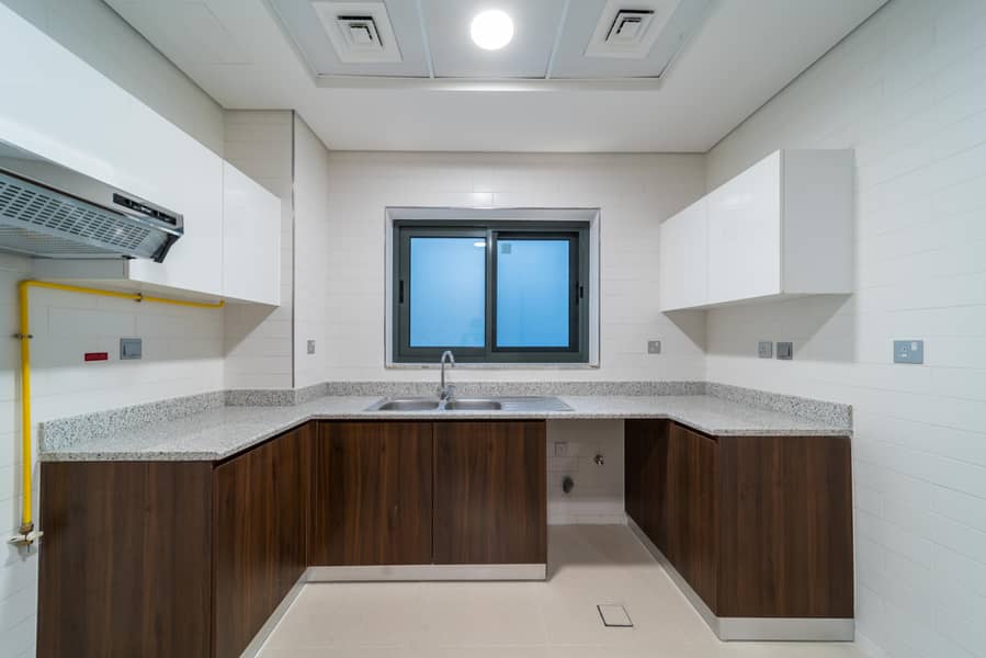 9 1117 - 2 BR-9. jpg