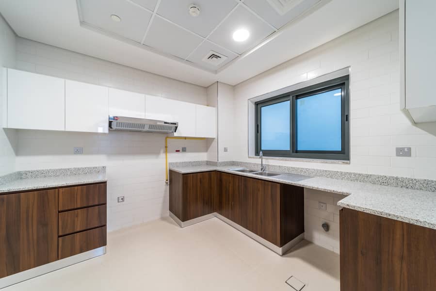 10 1117 - 2 BR-7. jpg