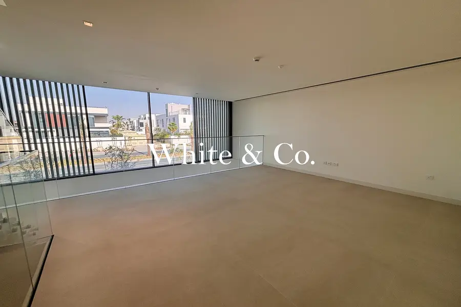 Big Corner G+2 | by entrance | Brand new