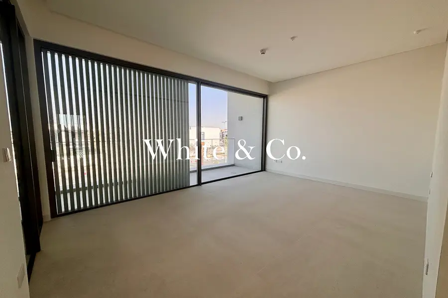 Big Corner G+2 | by entrance | Brand new