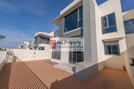 BRAND NEW VILLA | Pool and Park at a Minute Walk!! BRAND NEW VILLA | Pool and Park at a Minute Walk!!