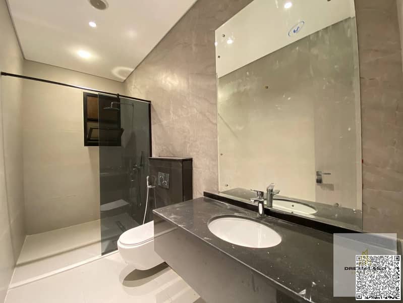 15 batch_photo_11_2025-04-28_20-58-29. jpg