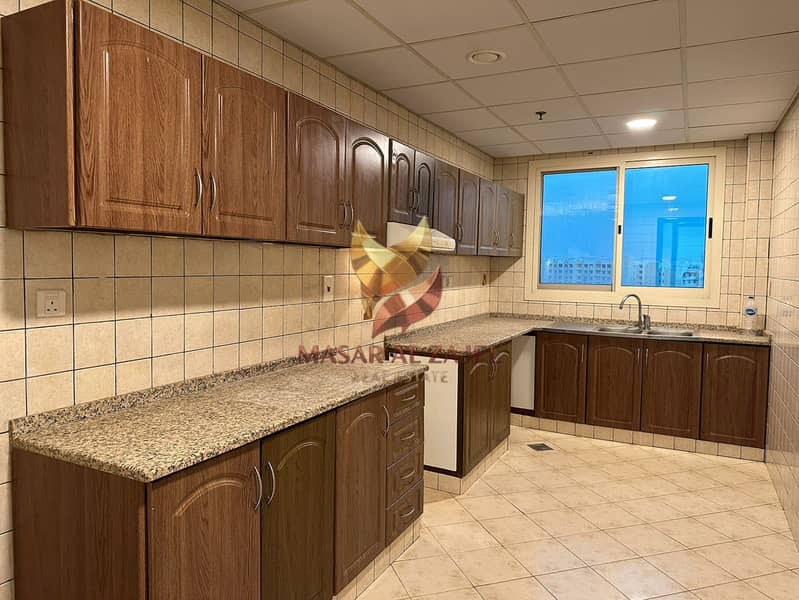 8 BKitchen2. jpeg