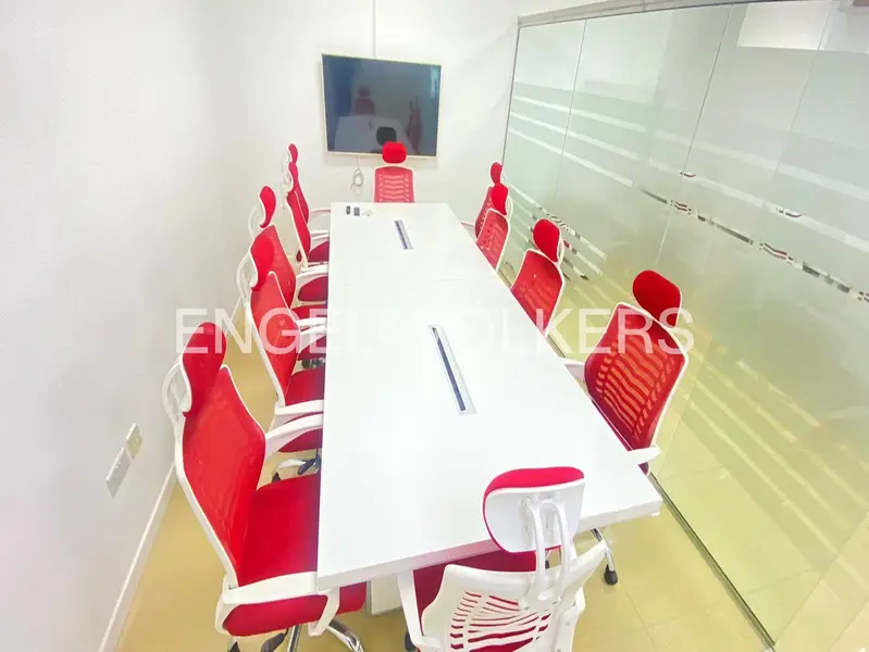 Furnished | Canal View | Available 1st November