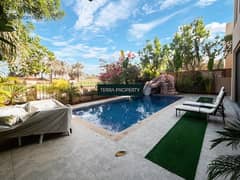 فیلا في قرية الحمراء 4 غرف 8000000 درهم - 14990236