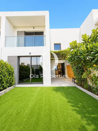 2 Bedroom Townhouse for Sale in Yas Island, Abu Dhabi - ChatGPT Image Apr 27, 2026, 04_34_57 PM. png 2 Bedroom Townhouse for Sale in Yas Island, Abu Dhabi - ChatGPT Image Apr 27, 2026, 04_34_57 PM. png