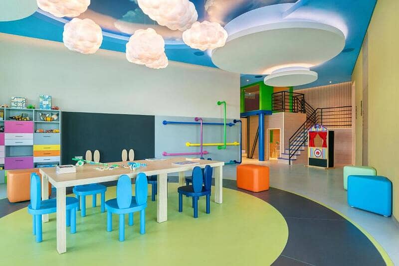 18 kids area. jpg