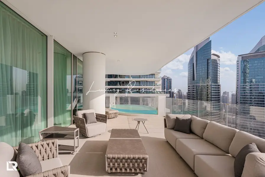 Ultimate Beachfront Escape | Sea & Bluewaters View in Jumeirah Beach Residence (JBR)