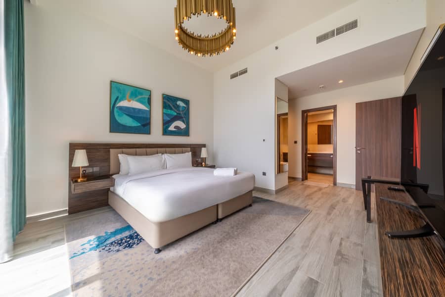 17 2302, Avani Palm View-10. jpg