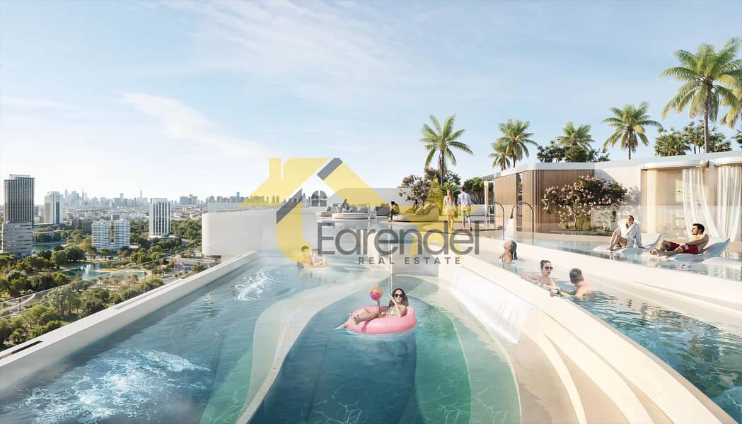 21 WG4-swimming-pool-view-Day-with-people. webp