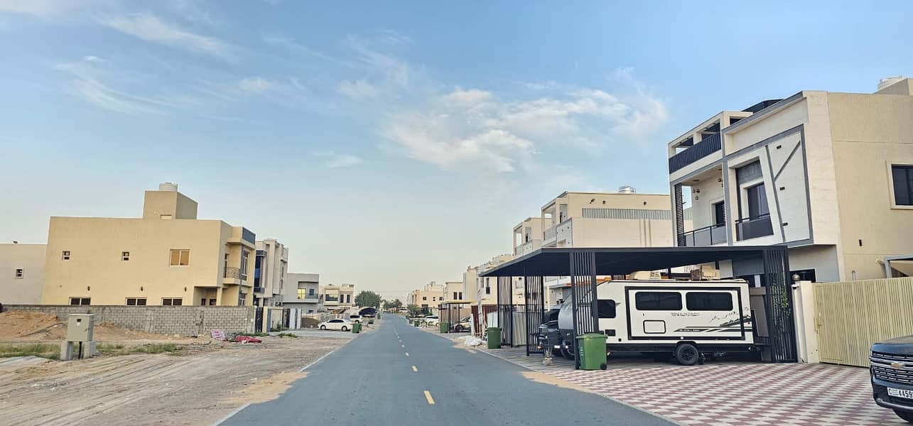 2 a97c03d1-a2f9-4ad5-9f00-383c53ffc7b4. jpg