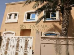 فیلا في الغافیة 5 غرف 150000 درهم - 14996204