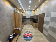 شقة في مدينة الرياض 5 غرف 120000 درهم - 14998170