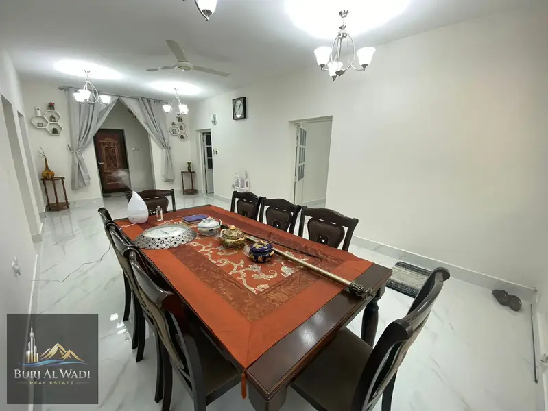 Villa for RENT in Al-Sabkha area, opposite Al-Nakheelat, on the main street. - View 5