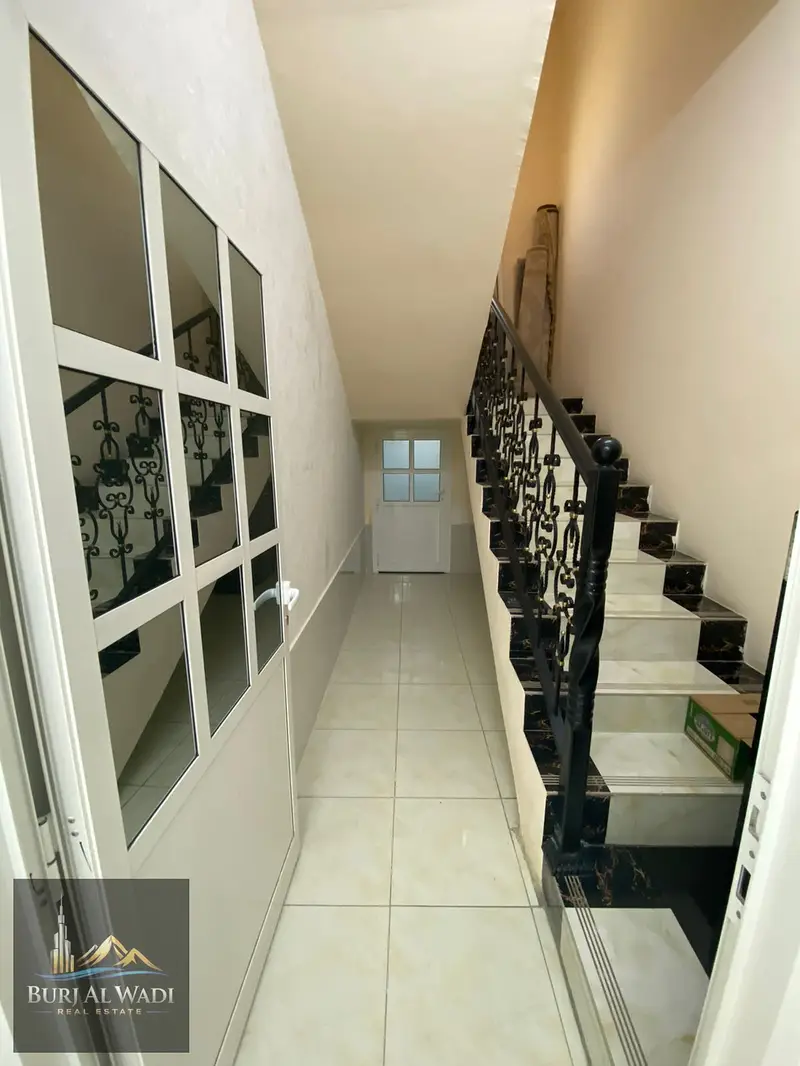 Villa for RENT in Al-Sabkha area, opposite Al-Nakheelat, on the main street. - View 6