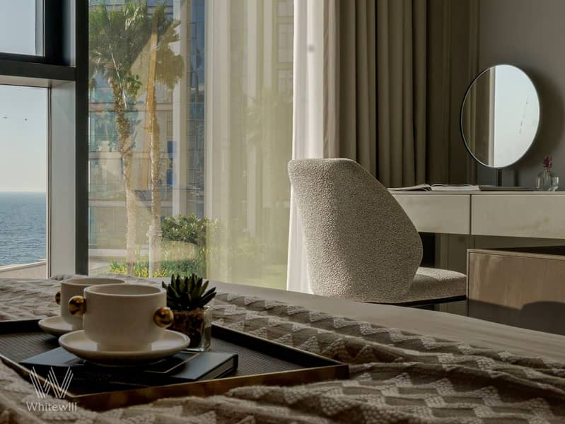10 Master bedroom. jpg