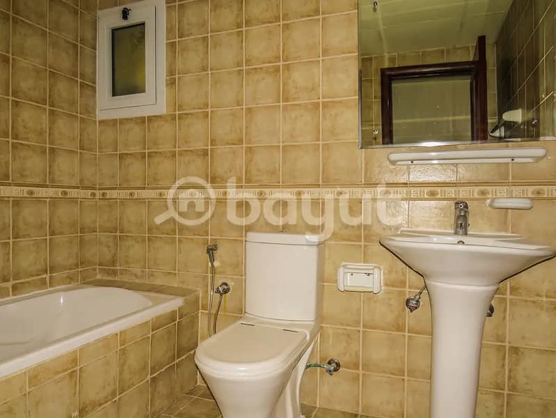 5 Bathroom1. webp