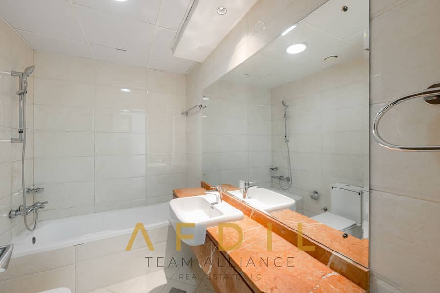 27 MBR Bathroom. jpg