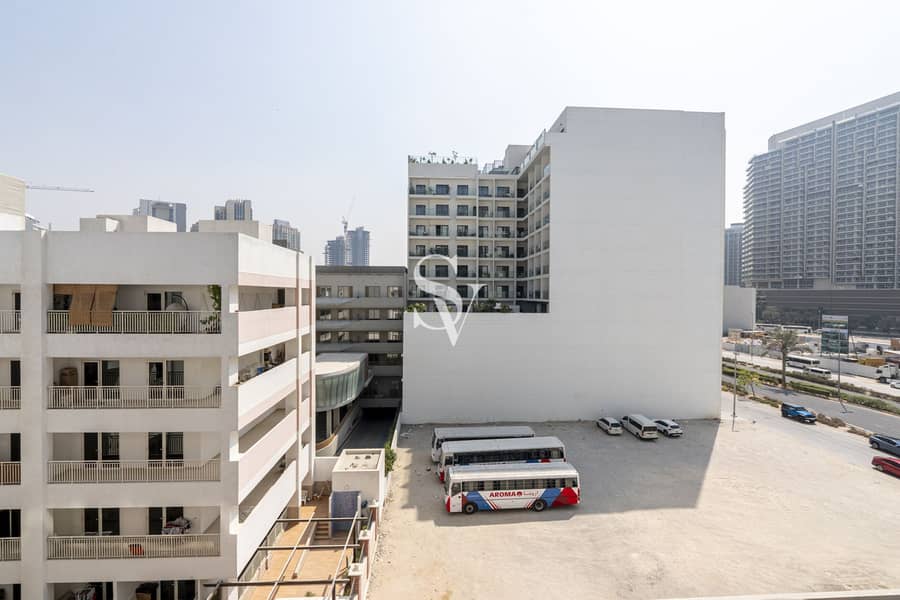 Brand New | Close to Mall | Prime Area - Image 8