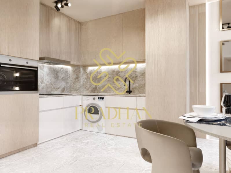 9 8. jpg