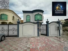 Spacious "corner" villa for rent with ample space and complete privacy, suitable for staff accommodation.