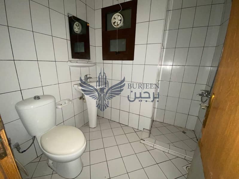 8 83e19302-6cdf-4bd8-908e-6abe2a74b1c2. jpg
