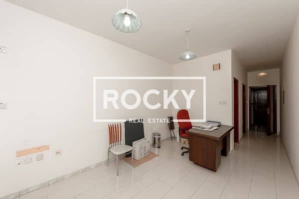 4 AlQusais_NRLootah2_119A-Office (4 of 10). jpg