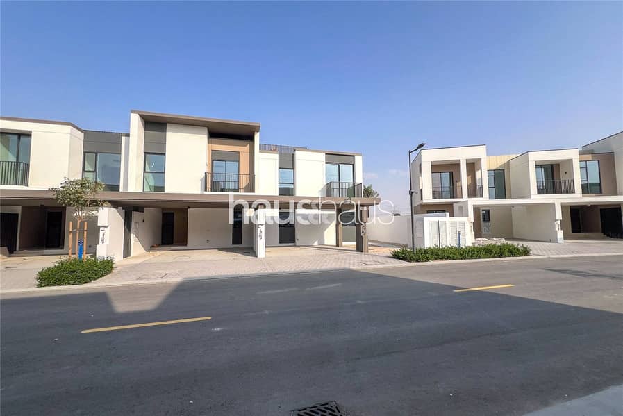 Ready | Landscaped | Exclusive - Image 2