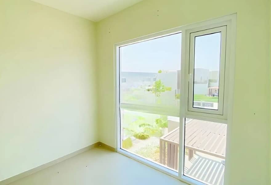 7 p8-Photoroom (1). png