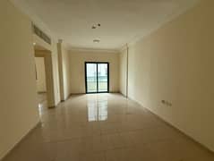 Balcony with an open view, premium building, high-quality finishing, spacious area, prime location close to all services.