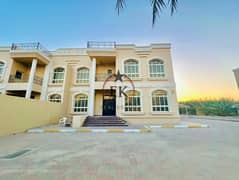 فیلا في الروضة الشرقية 6 غرف 110000 درهم - 15008383