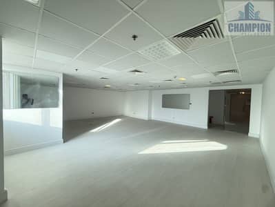 Office for Rent in Jumeirah Lake Towers (JLT), Dubai - IMG_5933. jpg Office for Rent in Jumeirah Lake Towers (JLT), Dubai - IMG_5933. jpg