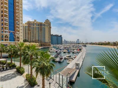 Studio for Rent in Palm Jumeirah, Dubai - Ready-to-Move-In Waterfront Studio | Luxury Living