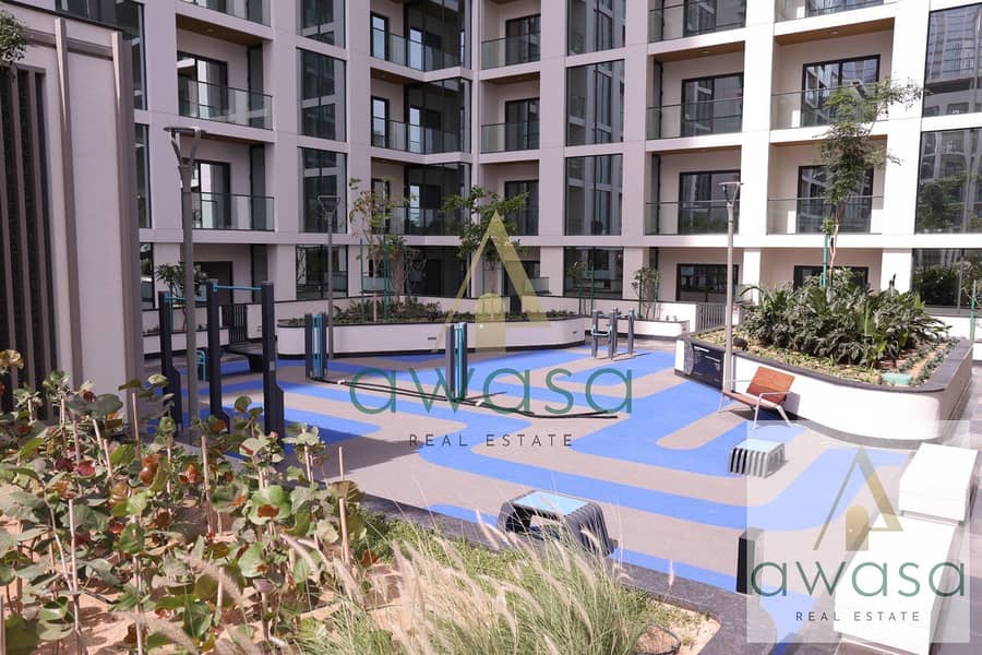 Stylish 1BR Apartment Crest Grande Modern Living - Image 11