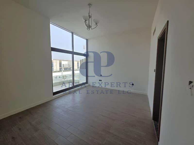 Huge Plot | Corner-Unit Villa | Area Expert - 6